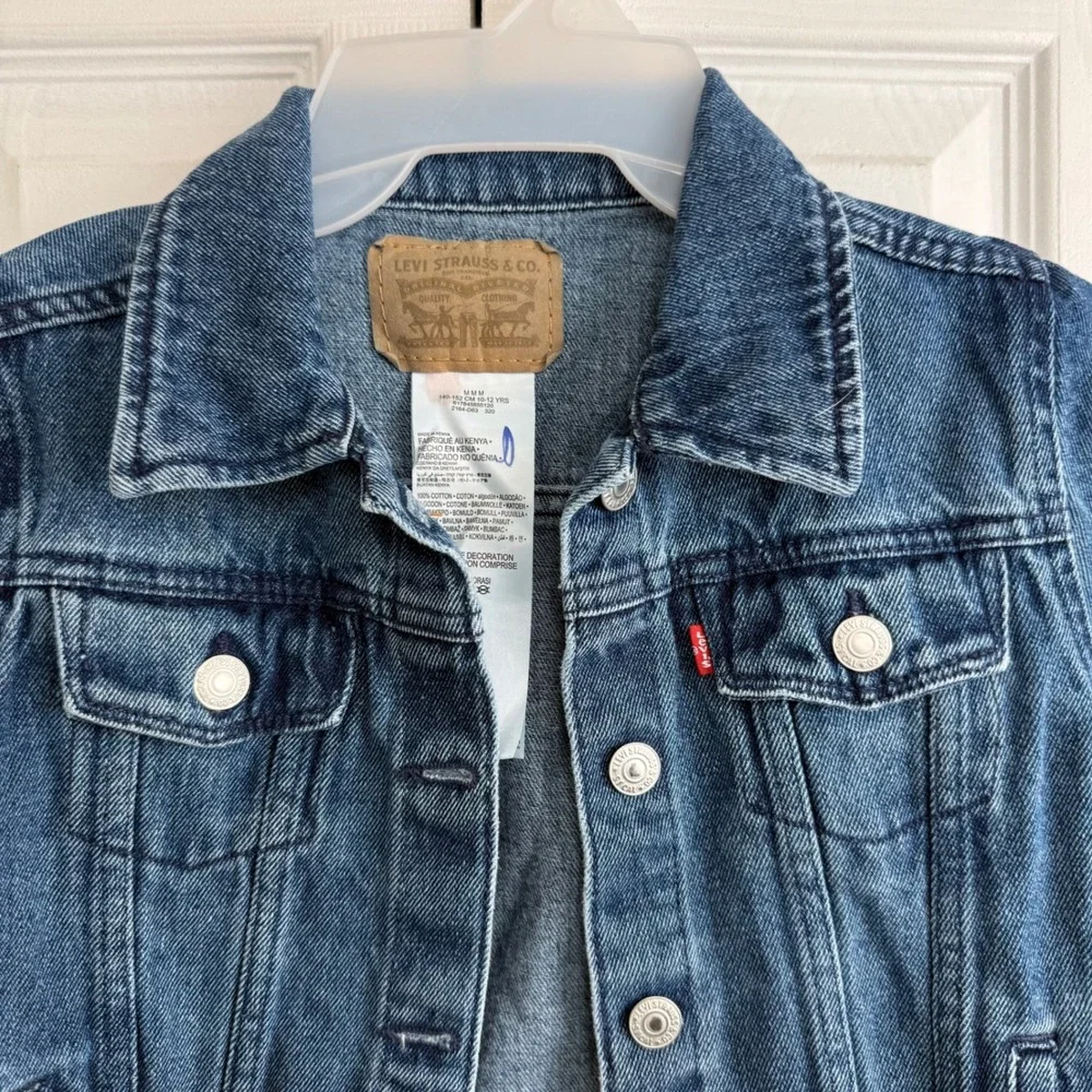 Levi's‎ Denim Trucker Jacket Size 10-12 Medium Blue Classic Western Aesthetic